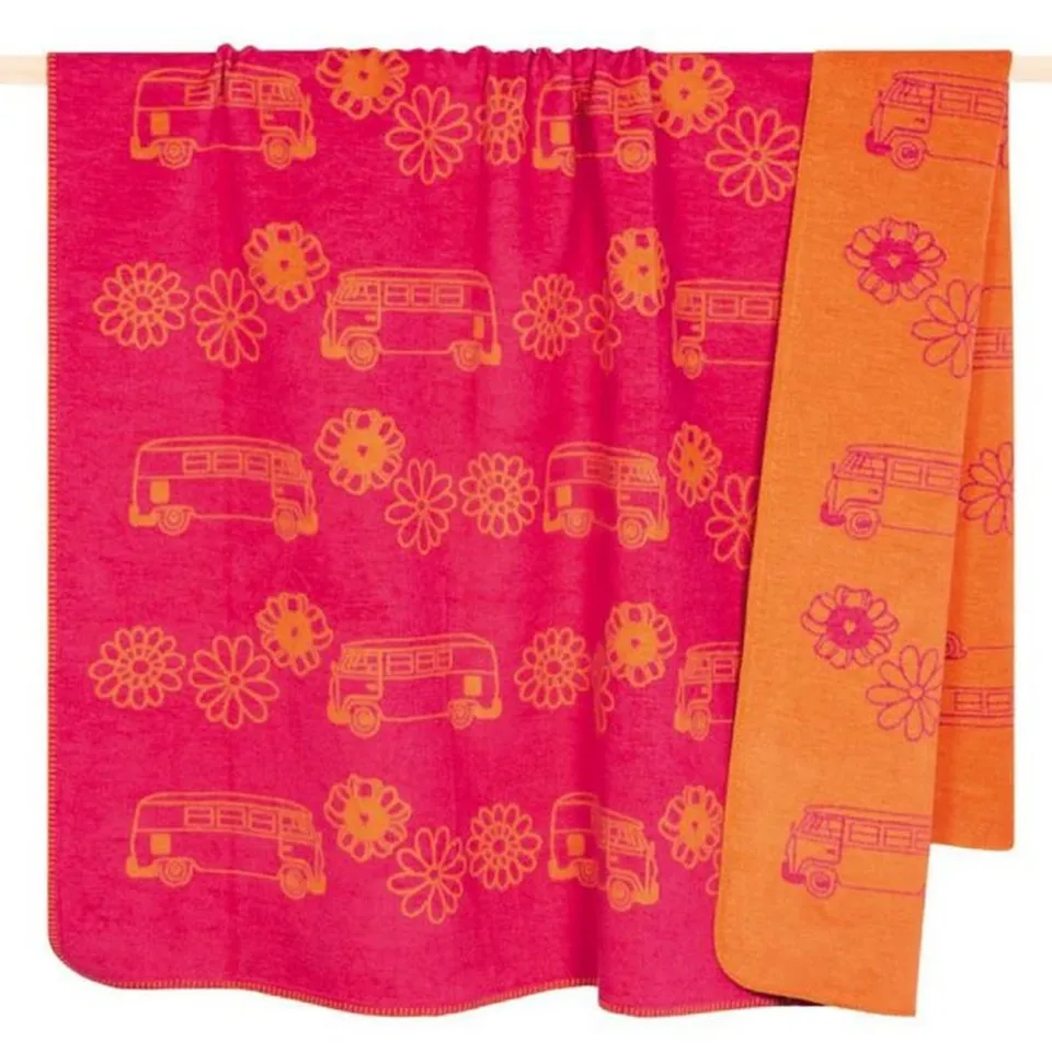 pad-concept-culture-wohndecke-150-x-200-cm-in-orange-mit-wendeoptik-vw-lizenz image 1