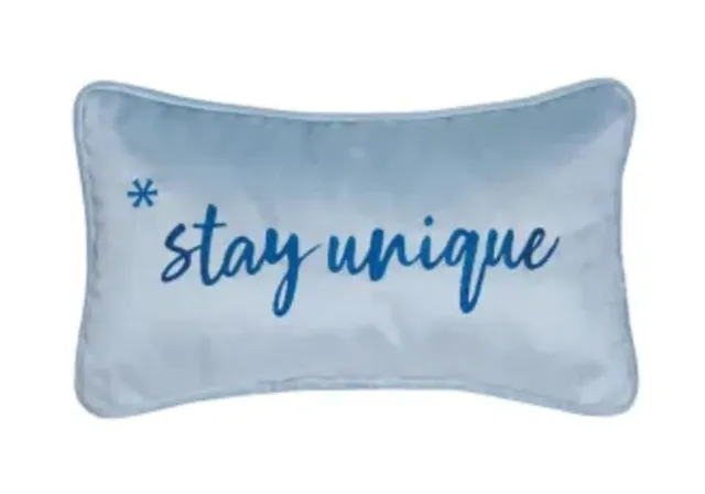 pad-concept-petite-stay-unique-sky-18-x-32-cm-dekokissen-velours-mit-stickerei image 1