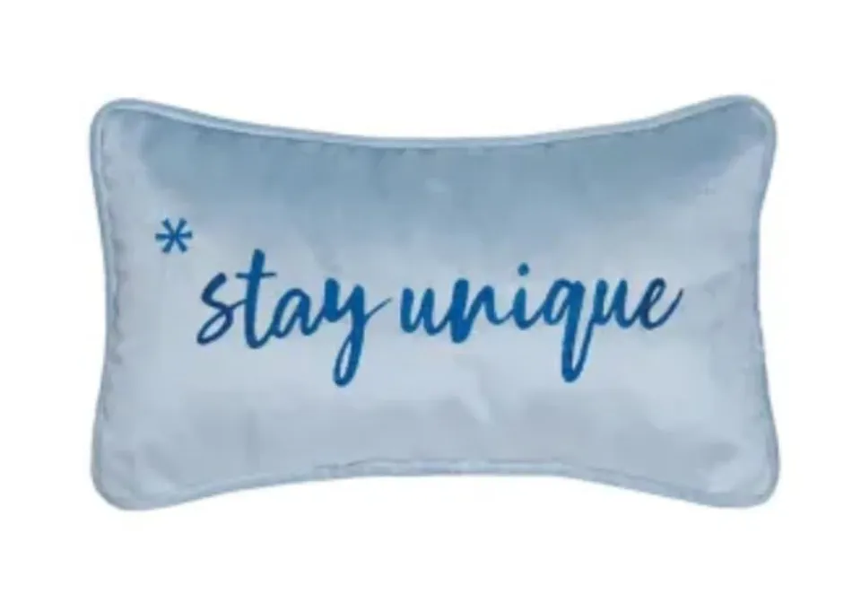 pad-concept-petite-stay-unique-sky-18-x-32-cm-dekokissen-velours-mit-stickerei image 1